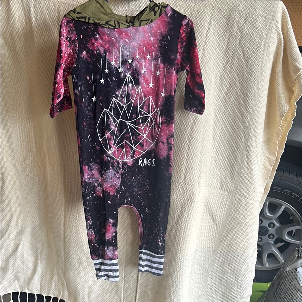 Rags to Raches Galaxy Geo- 18-24 months
